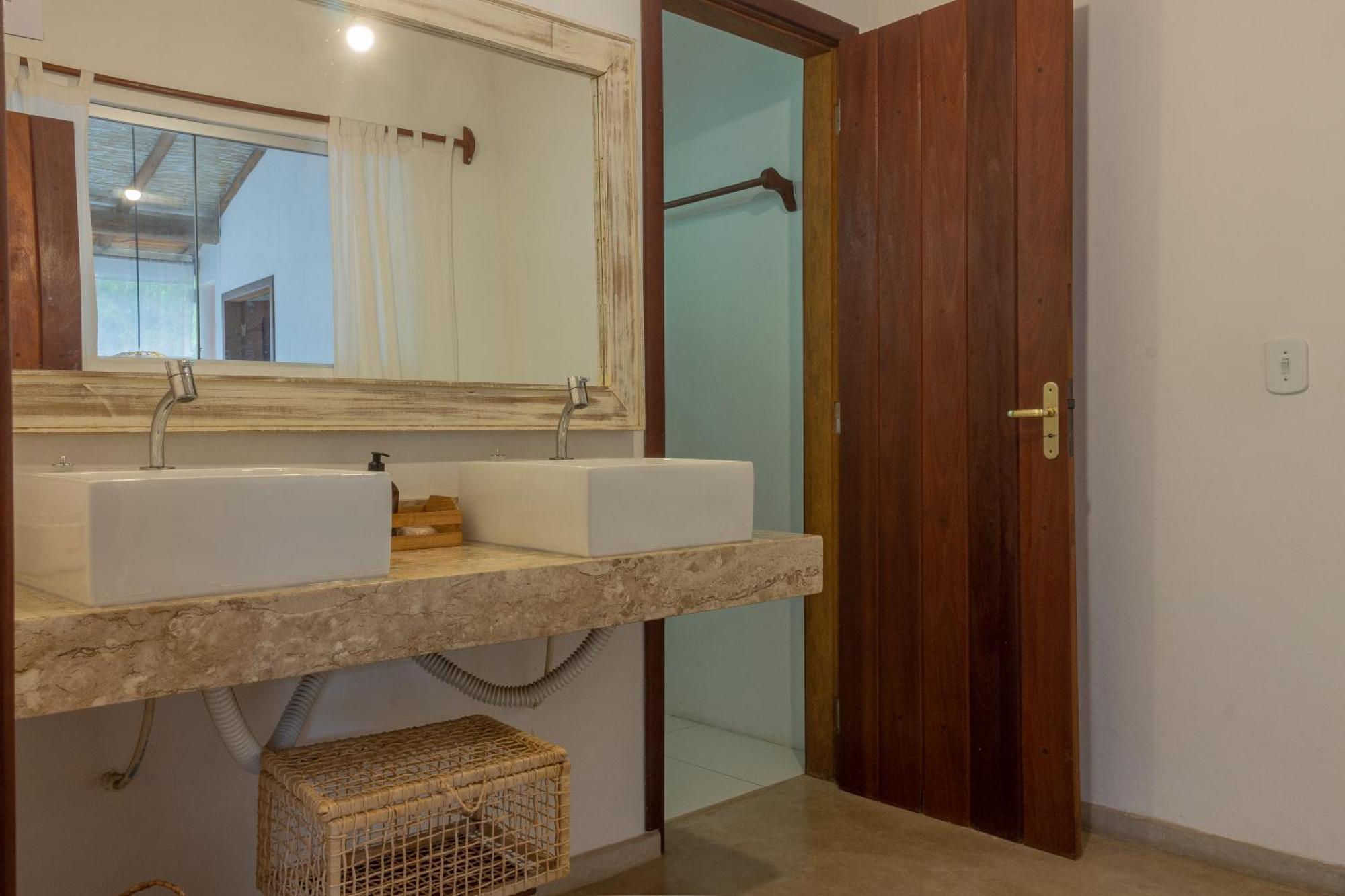 Pariri Suites Транкозу Экстерьер фото